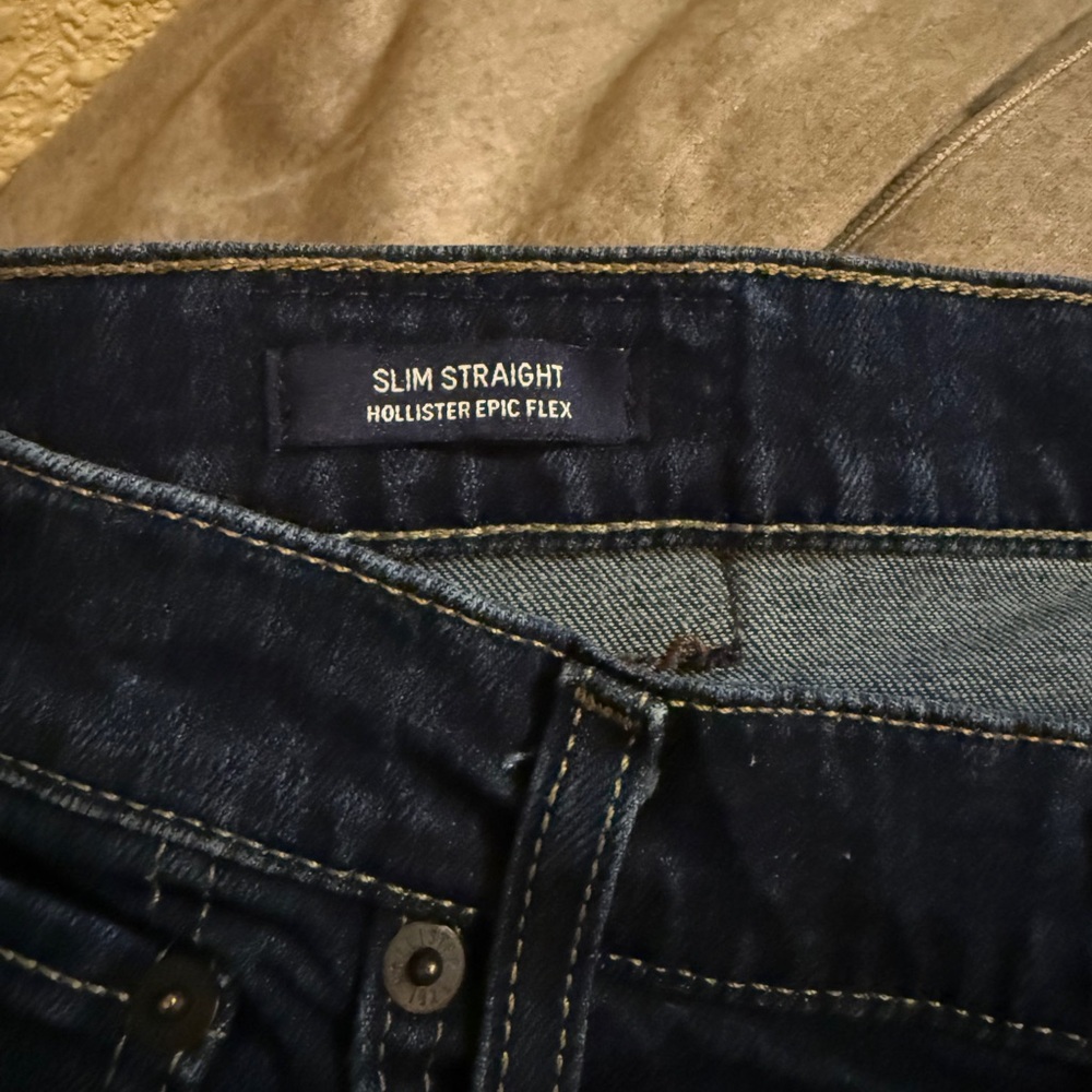 Hollister Men's Slim Straight Epic Flex Blue Jeans - Picture 8 of 8